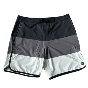 Outerknown Tasty Scallop‎ Mid-Length Swim Shorts Trunks - Men’s Size 36